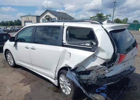 2011 Toyota Sienna Limited V6 z USA, uszkodzony, nr VIN 5TDYK3DC7BS042541